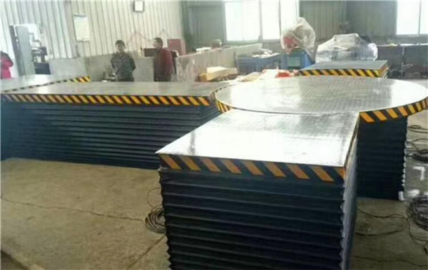 升降舞台是液压升降机最常用的装备之一
